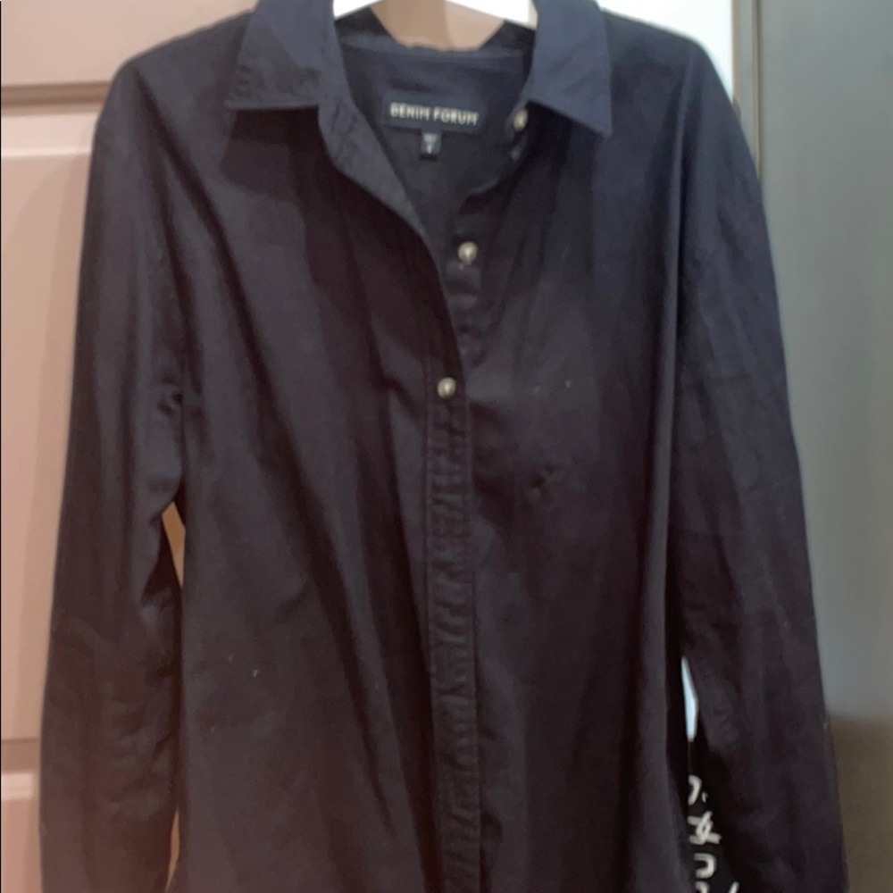 Button down top - Picture 2 of 3